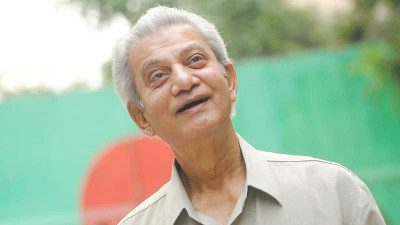 প্রবীর মিত্রের জানাজা এফডিসিতে, দাফন আজিমপুরে