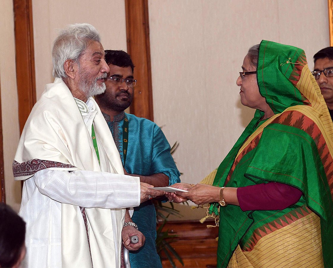 চার শিল্পীকে প্রধানমন্ত্রীর ৯০ লাখ টাকা