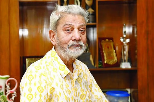 ফেসবুকে অভিনেতা প্রবীর মিত্রের মৃত্যুর গুজব: যা বললেন পরিবারের সদস্যরা