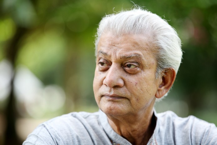 চলচ্চিত্র অভিনেতা প্রবীর মিত্র মারা গেছেন